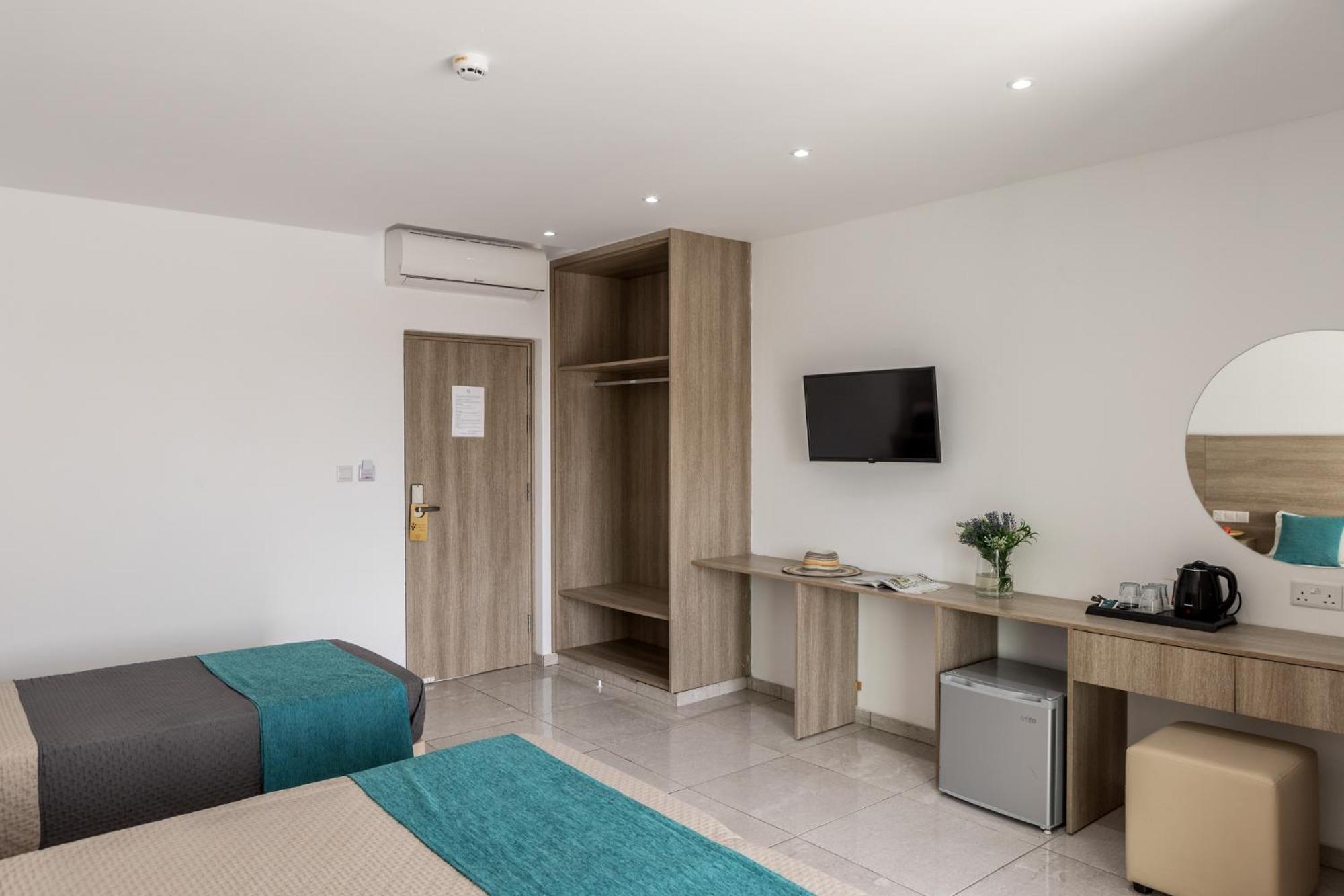 Milea Hotel Ajía Nápa Szoba fotó