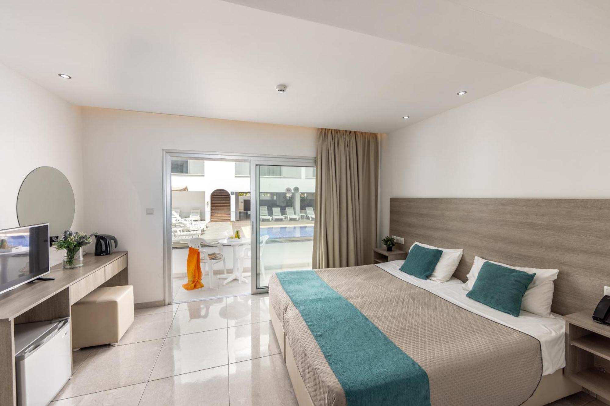 Milea Hotel Ajía Nápa Szoba fotó
