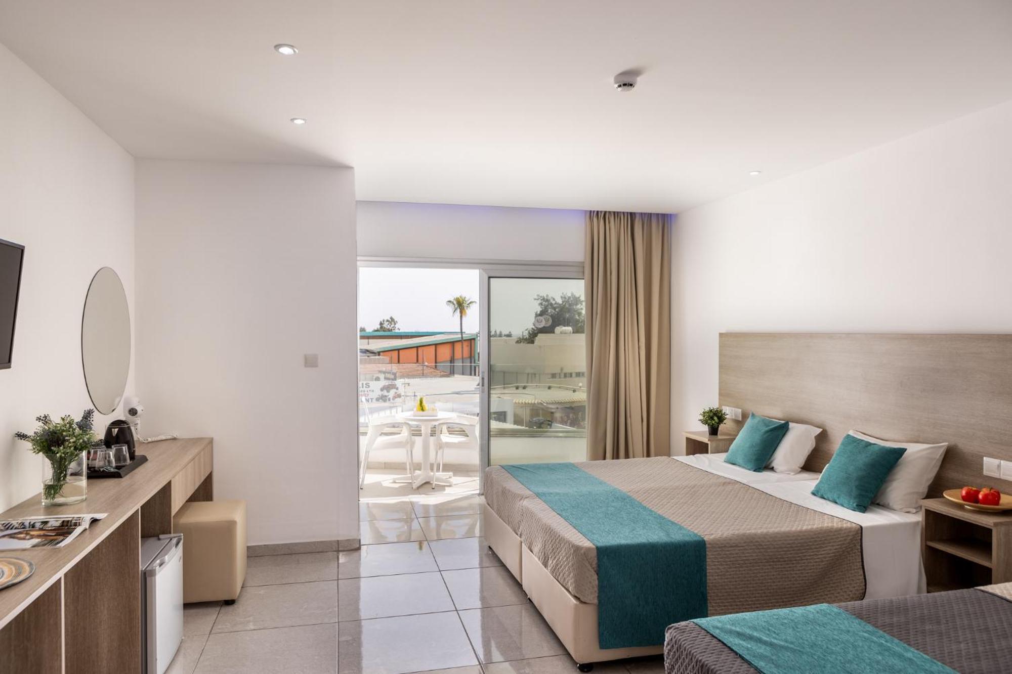 Milea Hotel Ajía Nápa Szoba fotó