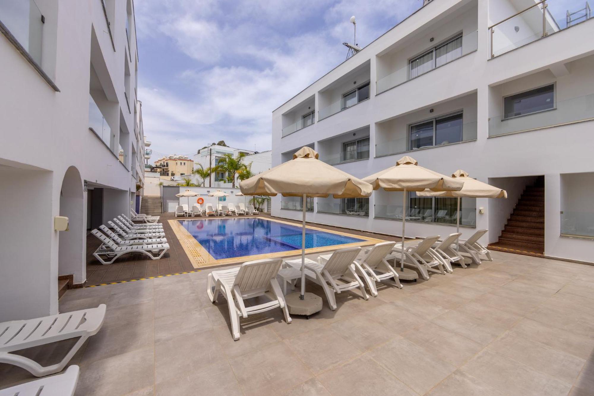 Milea Hotel Ajía Nápa Kültér fotó